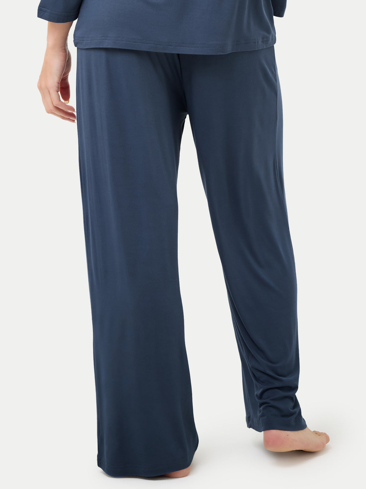 #color_blue ice / Barbara is 5′7″ wearing a size S