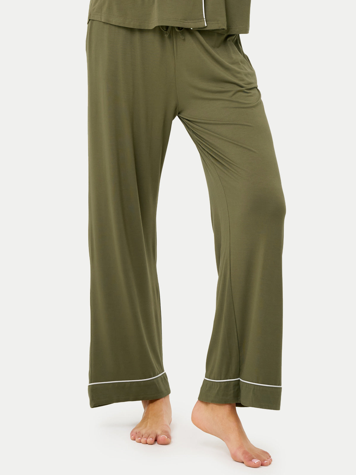 #color_olive / Celina is 5'10½″ wearing a size S
