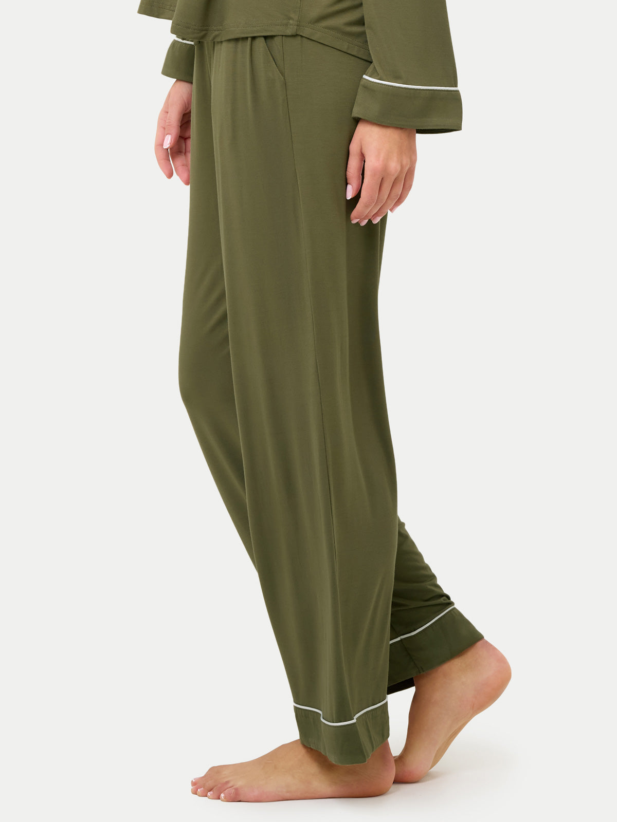 #color_olive / Celina is 5'10½″ wearing a size S