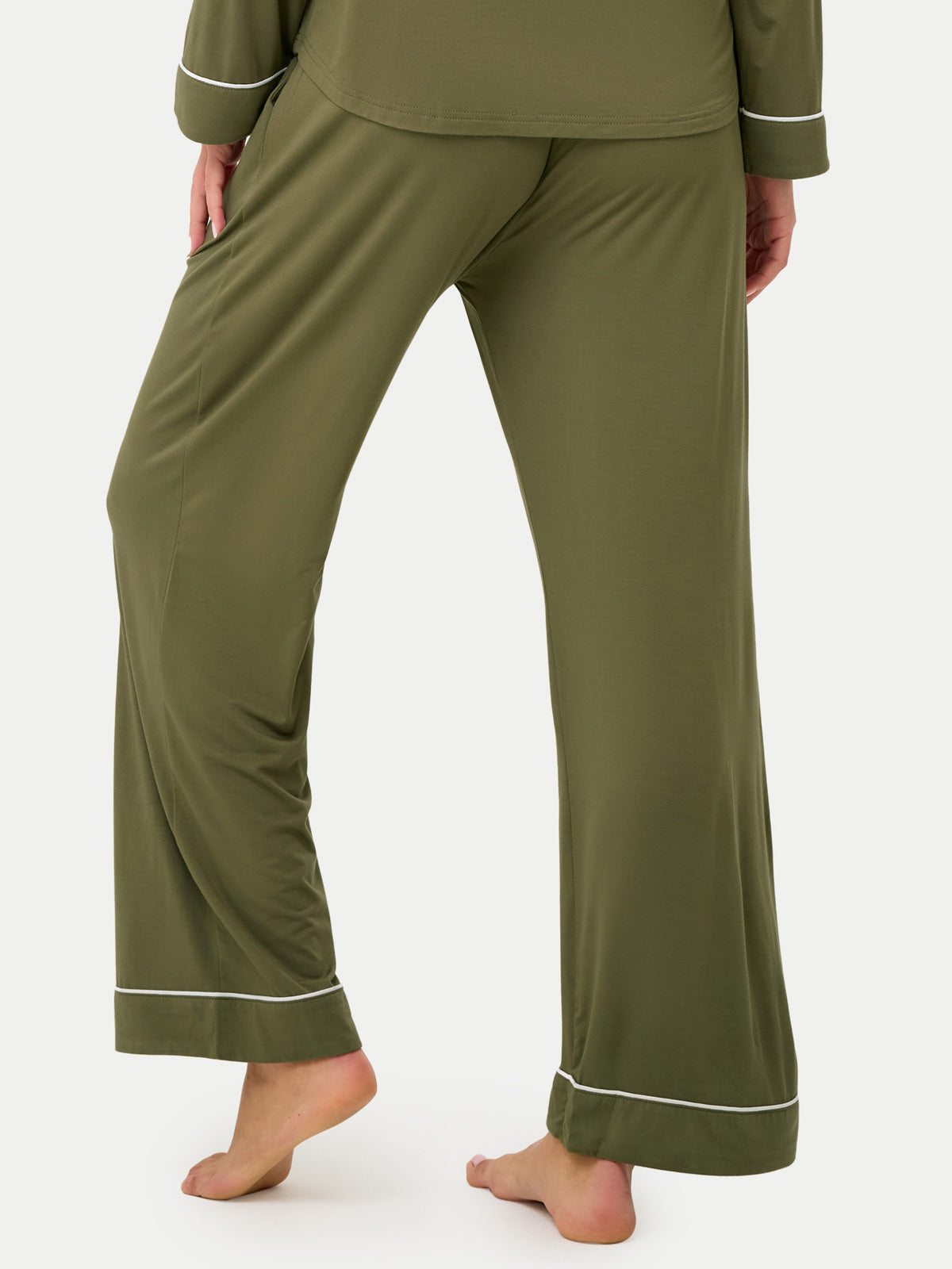 #color_olive / Celina is 5'10½″ wearing a size S