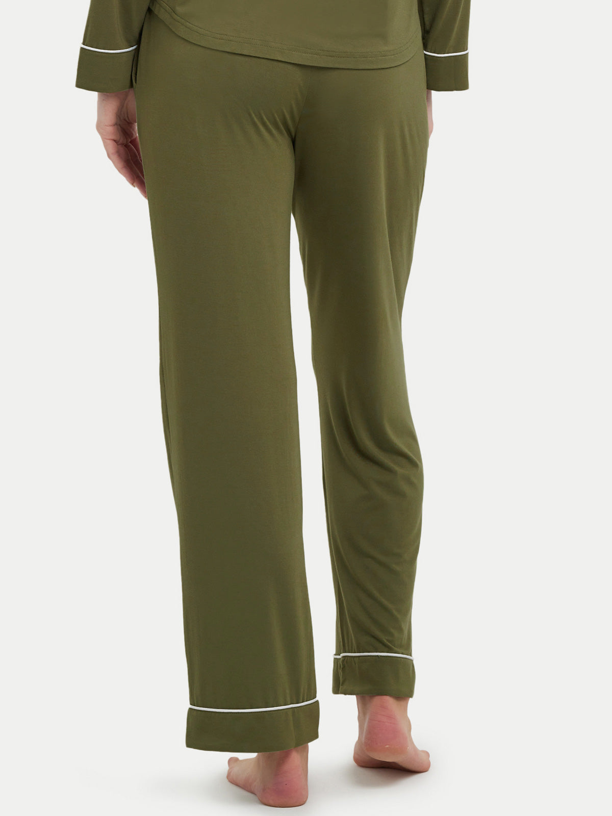 #color_sage green / Kristen is 5′11″ wearing a size S