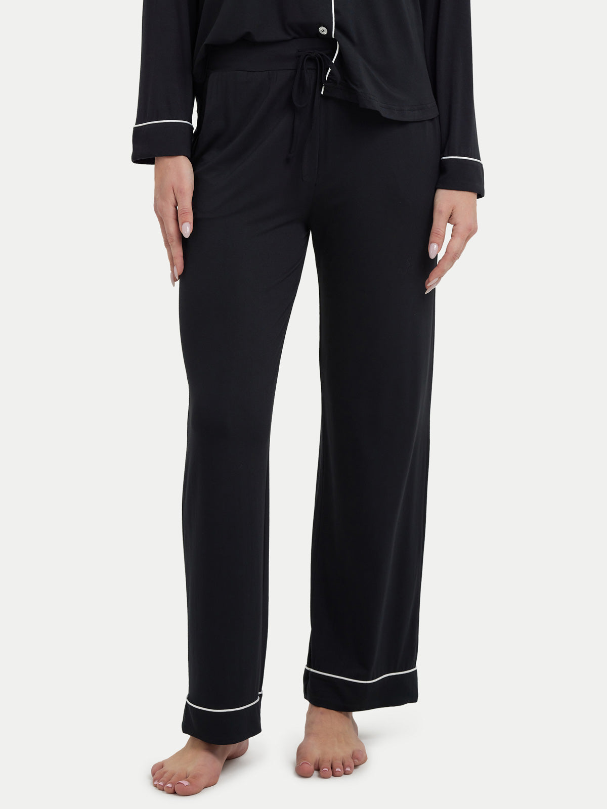 #color_black / Kristen is 5′11″ wearing a size S