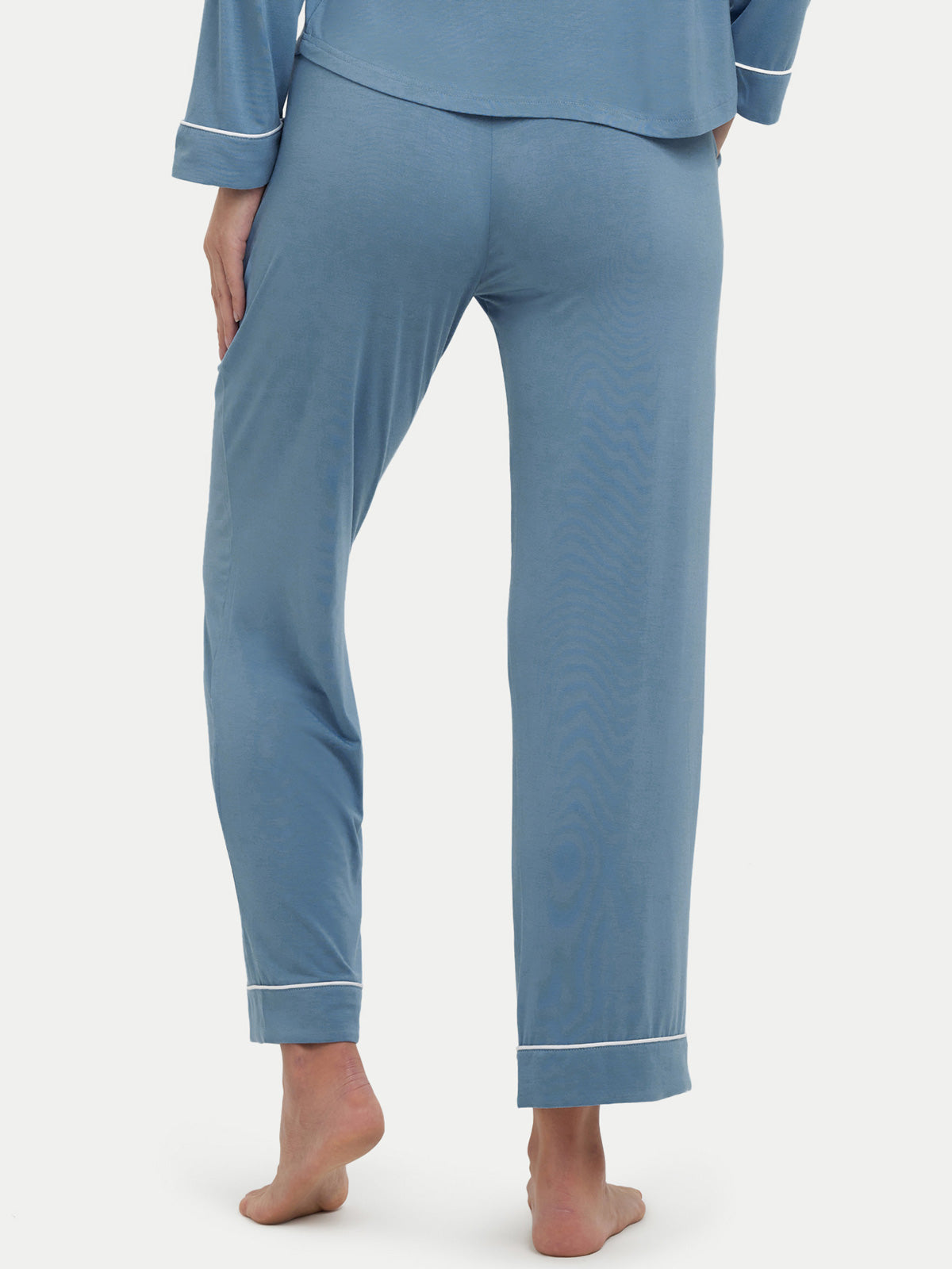 #color_coastal blue / Julianne is 5′11″ wearing a size S