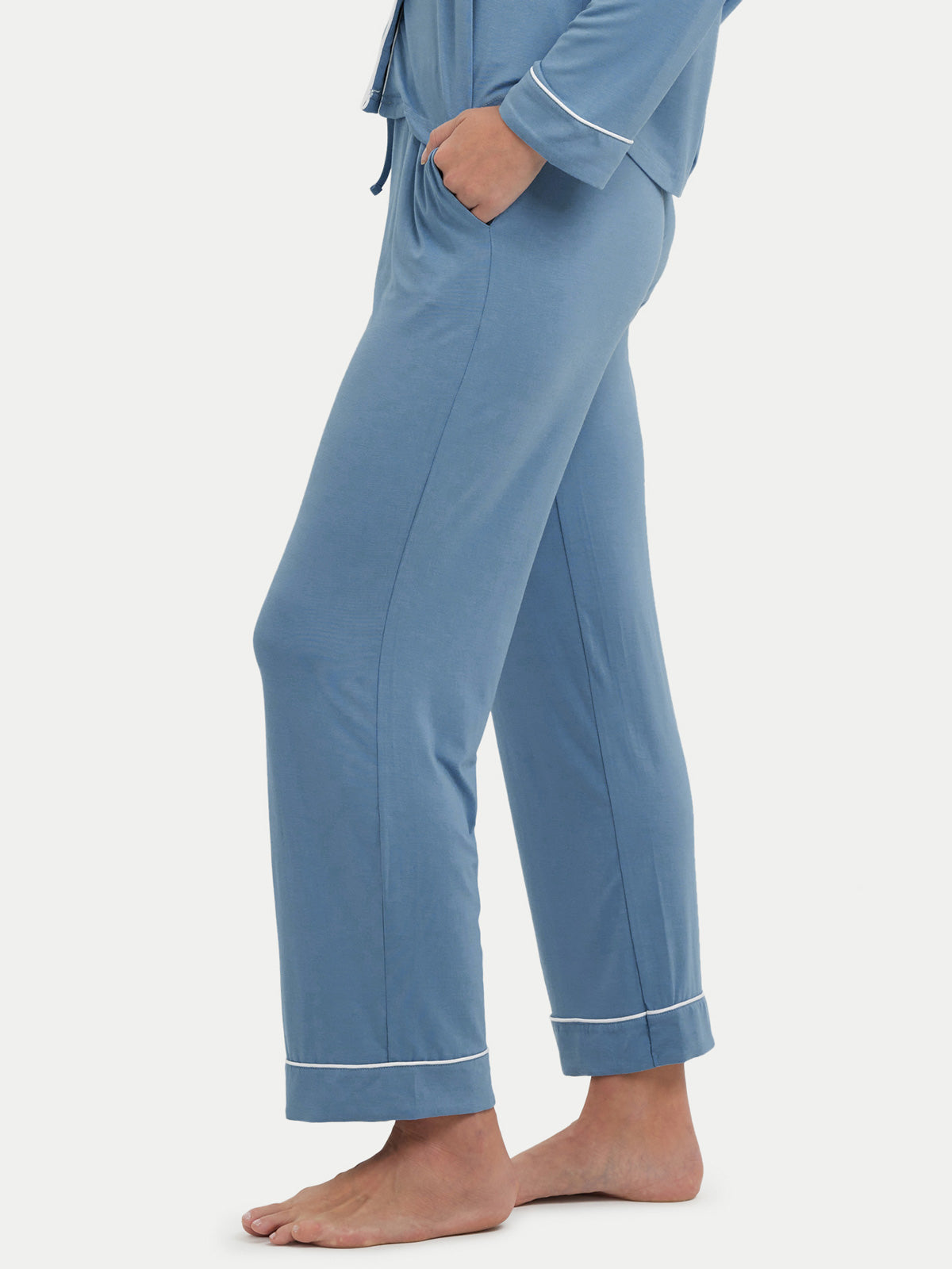 #color_coastal blue / Julianne is 5′11″ wearing a size S