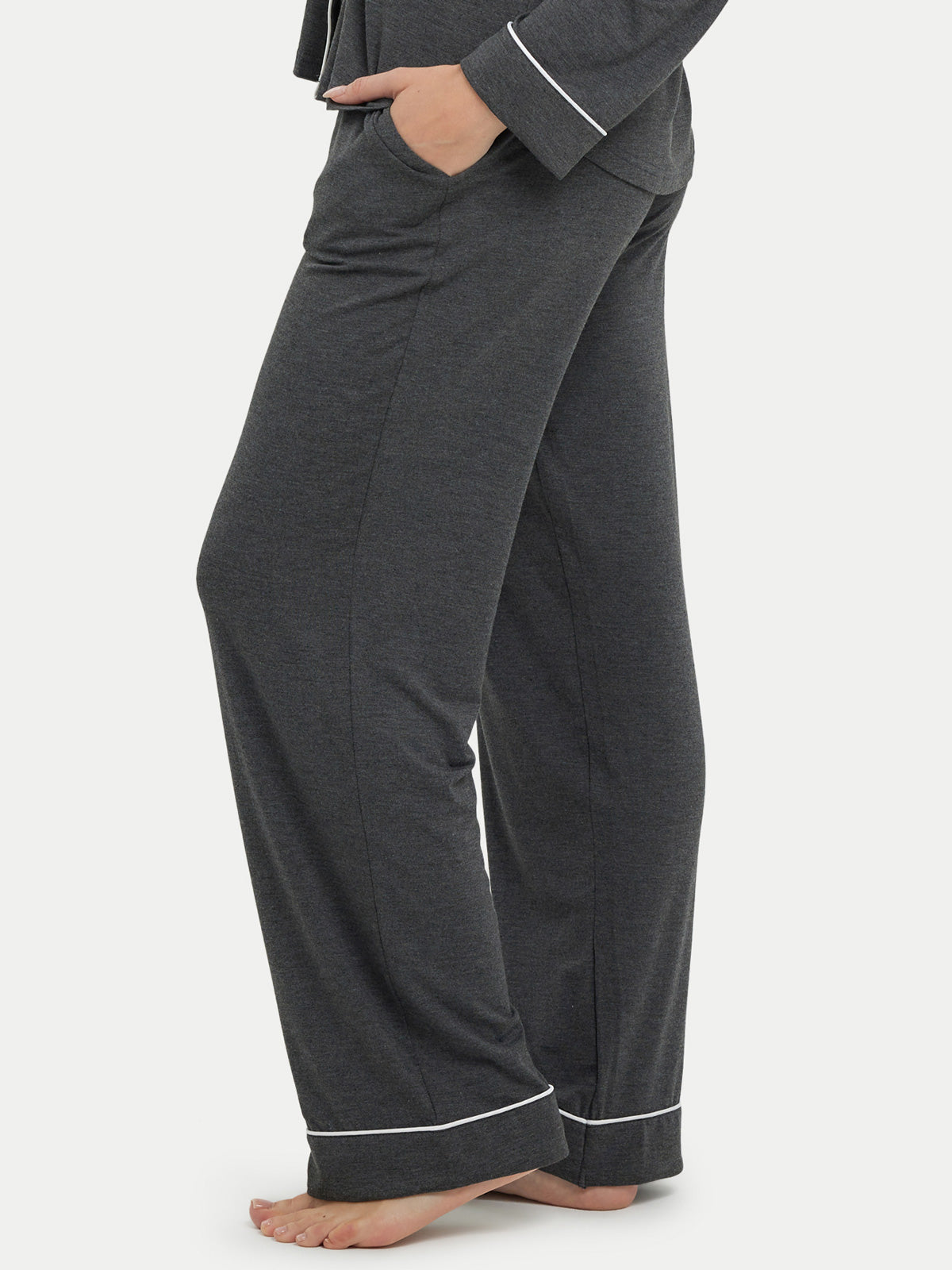 #color_charcoal / Barbara is 5′7″ wearing a size S