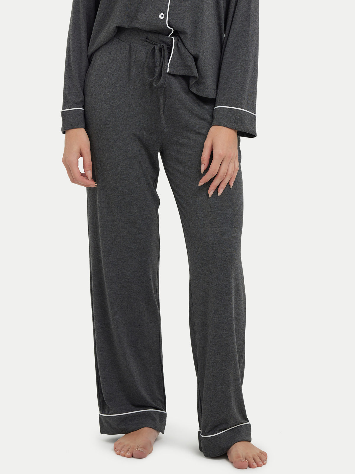#color_charcoal / Barbara is 5′7″ wearing a size S