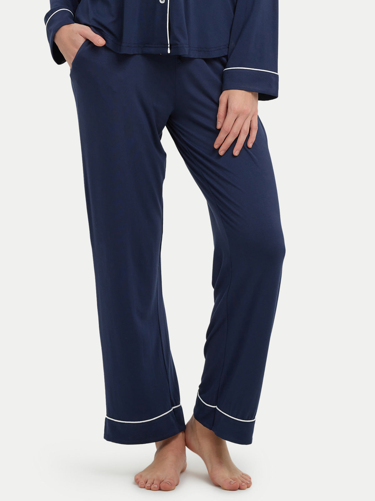 #color_navy / Hannah is 5′9″ wearing a size S