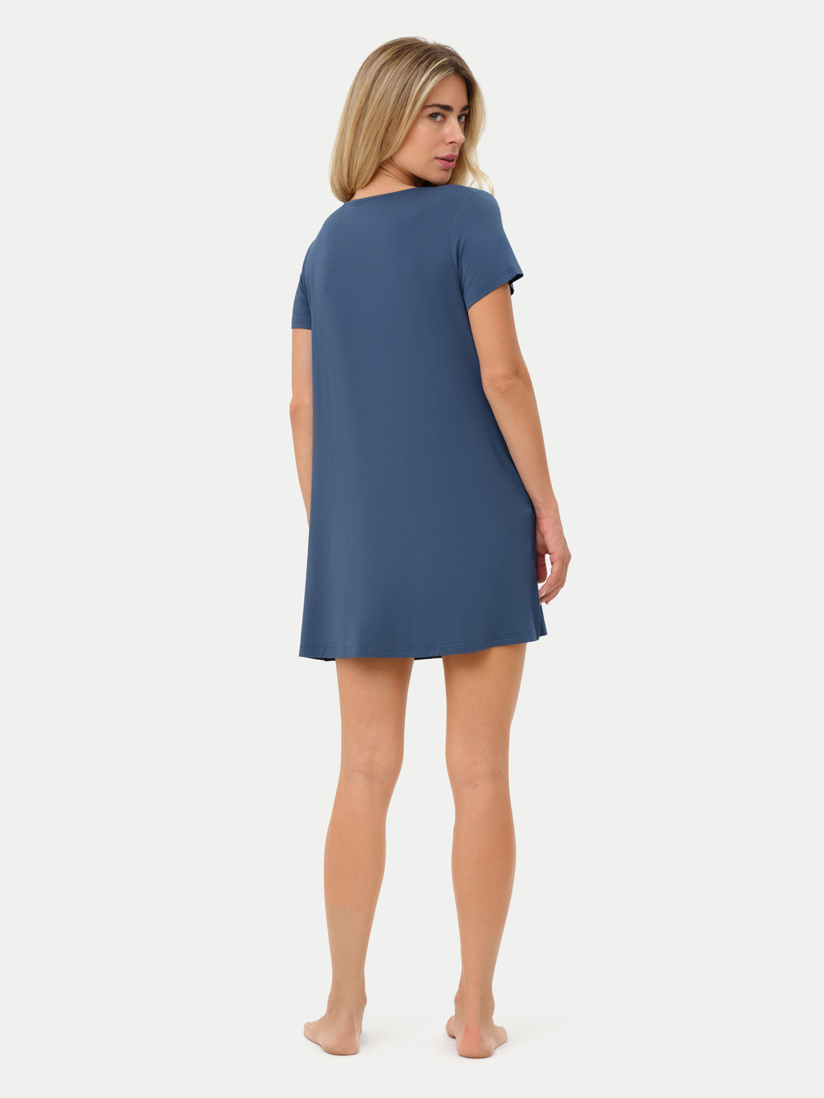 #color_blue ice / Anna is 5′8½″ wearing a size S