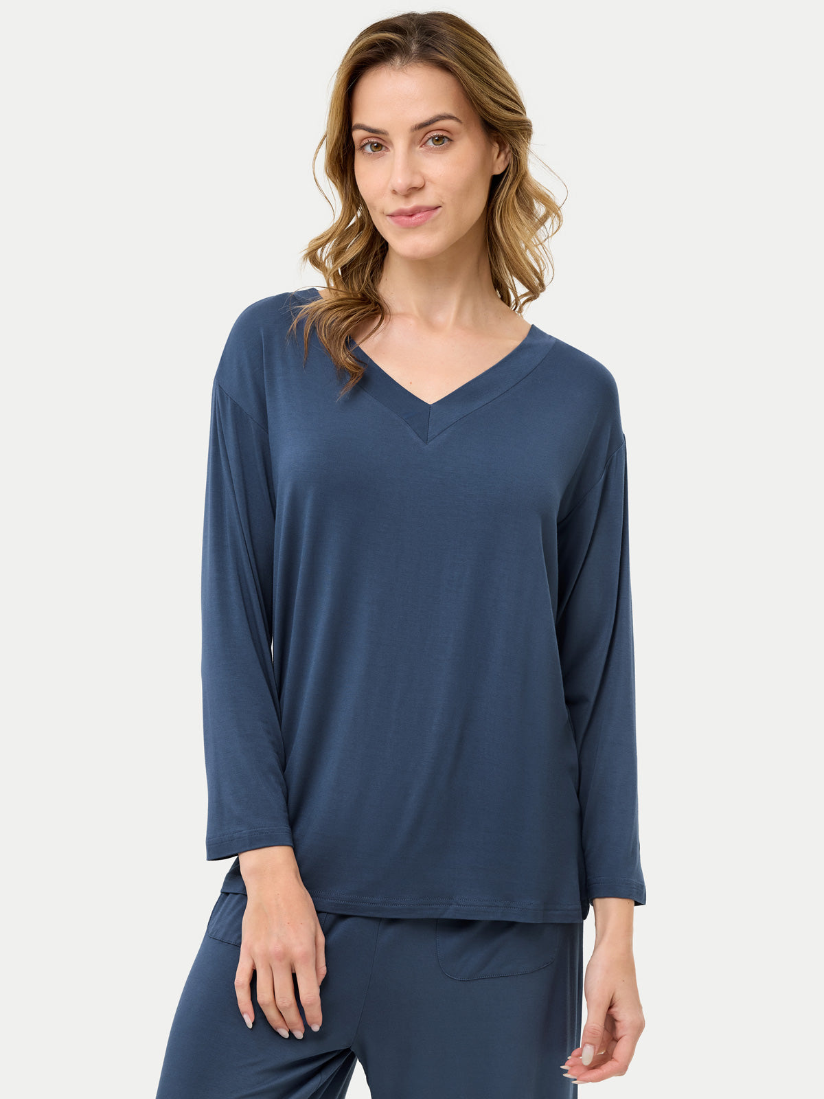 #color_blue ice / Barbara is 5′7″ wearing a size S