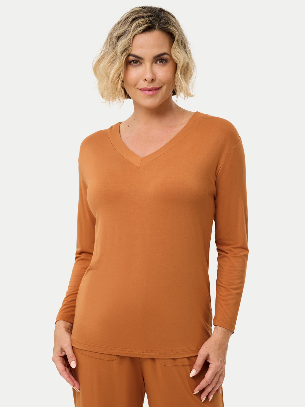 #color_amber brown / Fernanda is 5′8″ wearing a size S