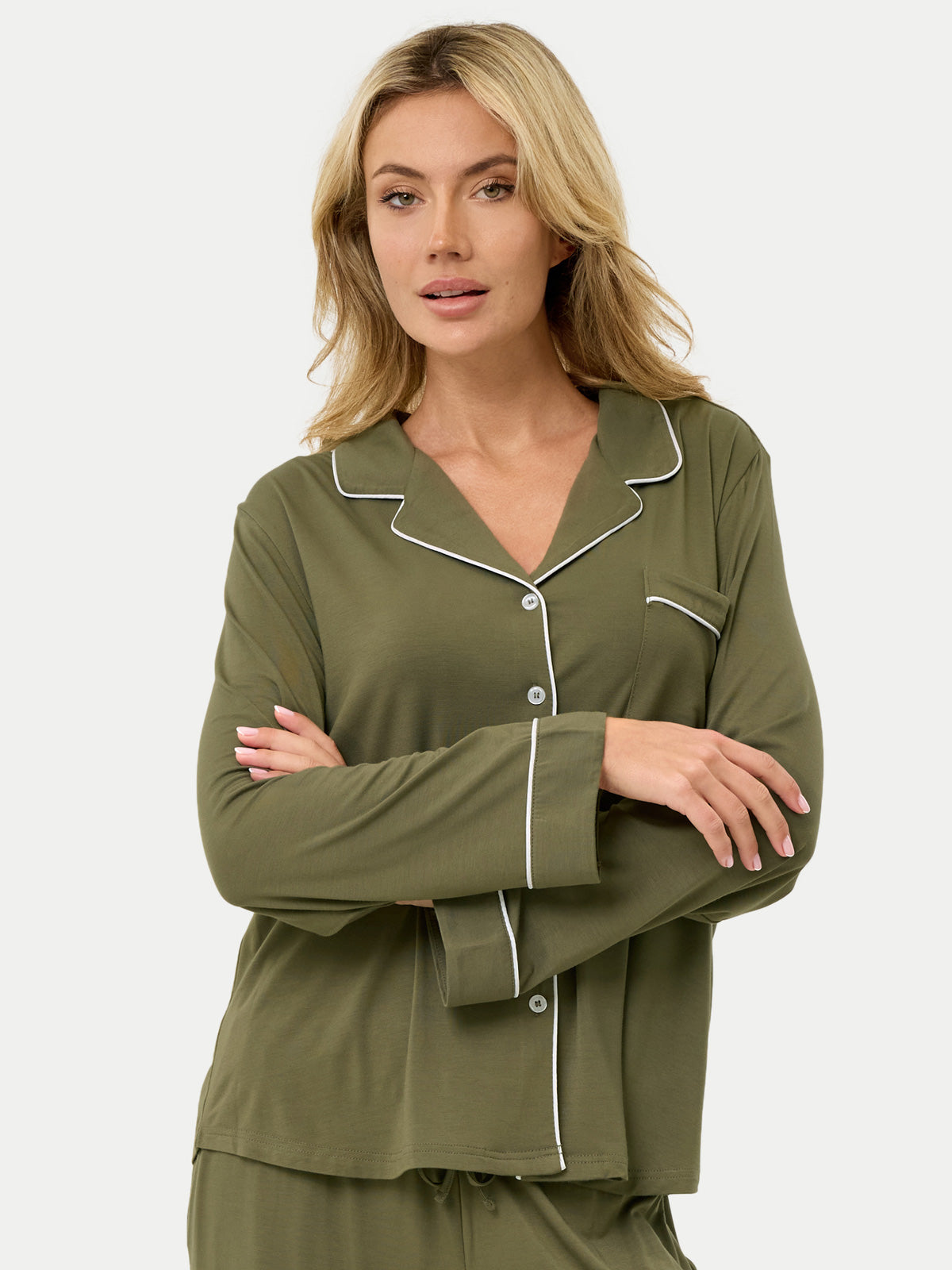 #color_olive / Celina is 5'10½″ wearing a size S