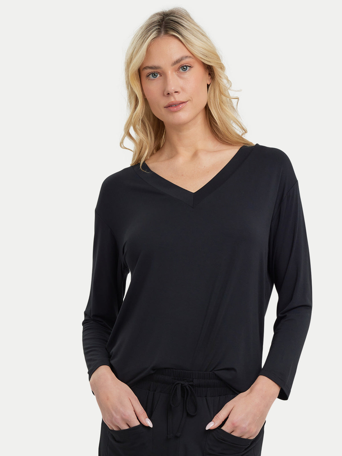 #color_black / Kristen is 5′11″ wearing a size S