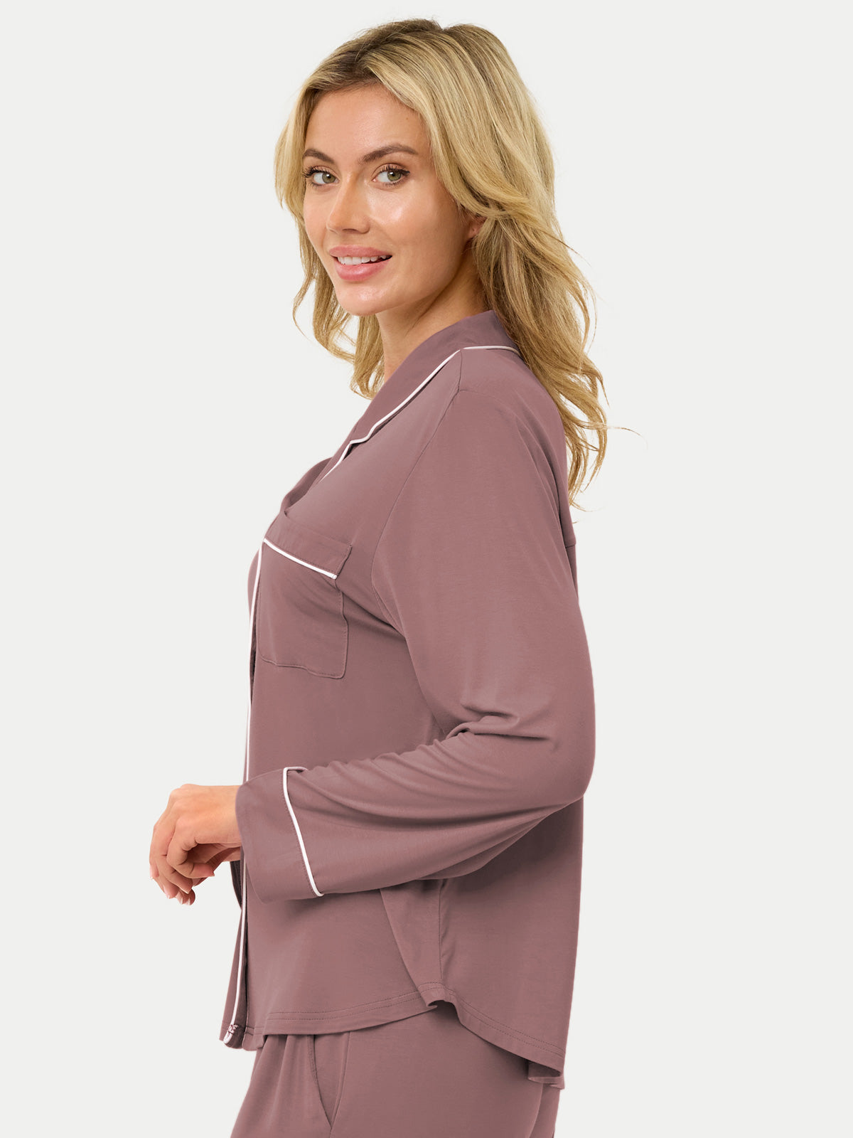 #color_mauve / Celina is 5'10½″ wearing a size S