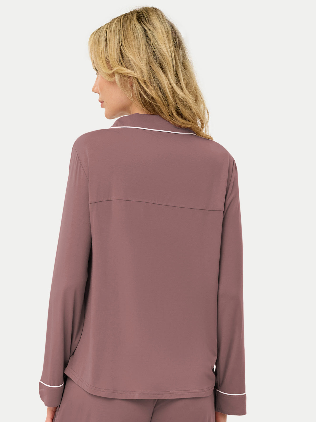 #color_mauve / Celina is 5'10½″ wearing a size S