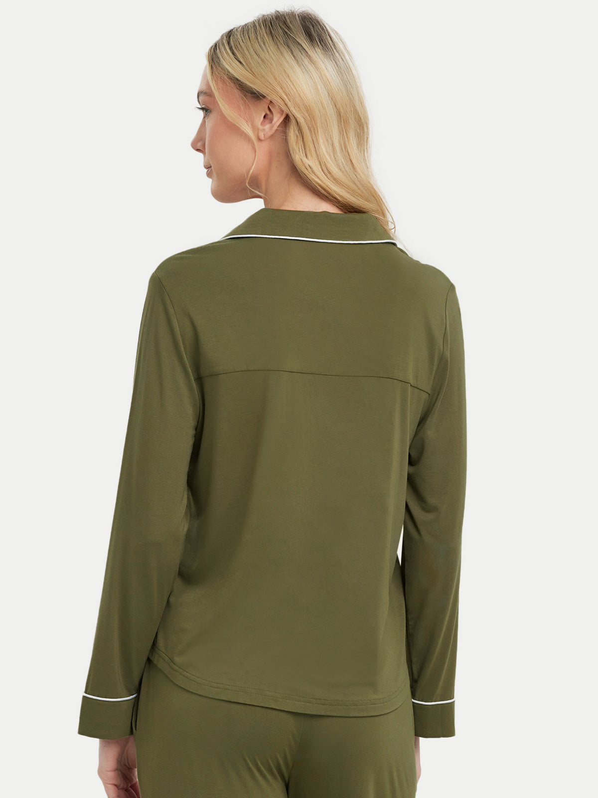 #color_sage green / Kristen is 5′11″ wearing a size S