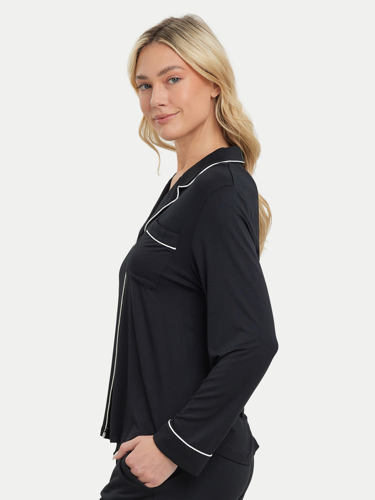 #color_black / Kristen is 5′11″ wearing a size S