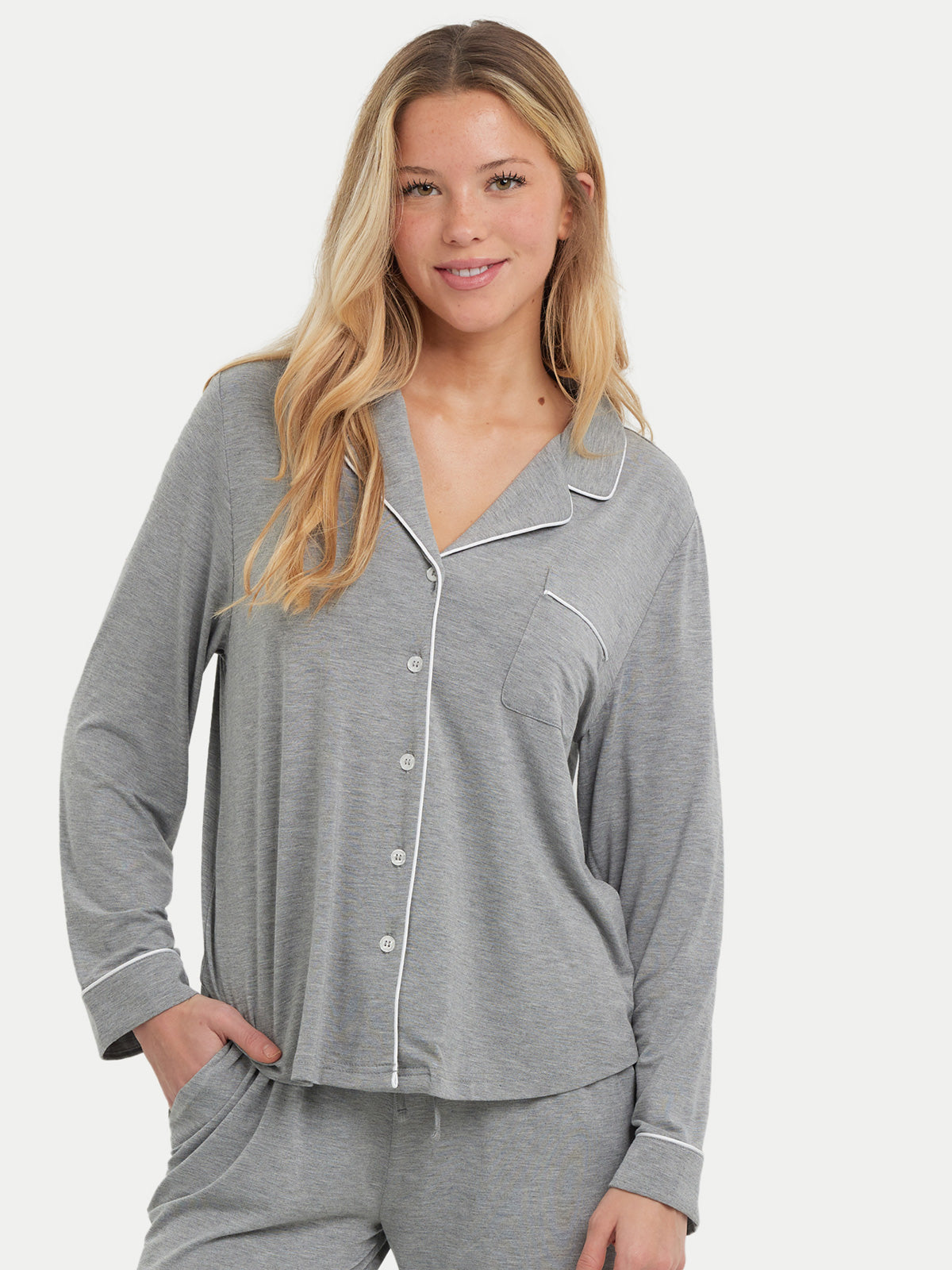 #color_heather gray / Hannah is 5′9″ wearing a size S