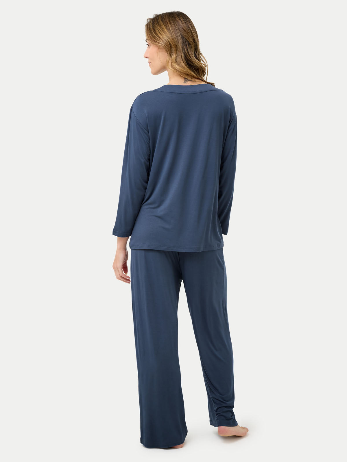 #color_blue ice / Barbara is 5′7″ wearing a size S