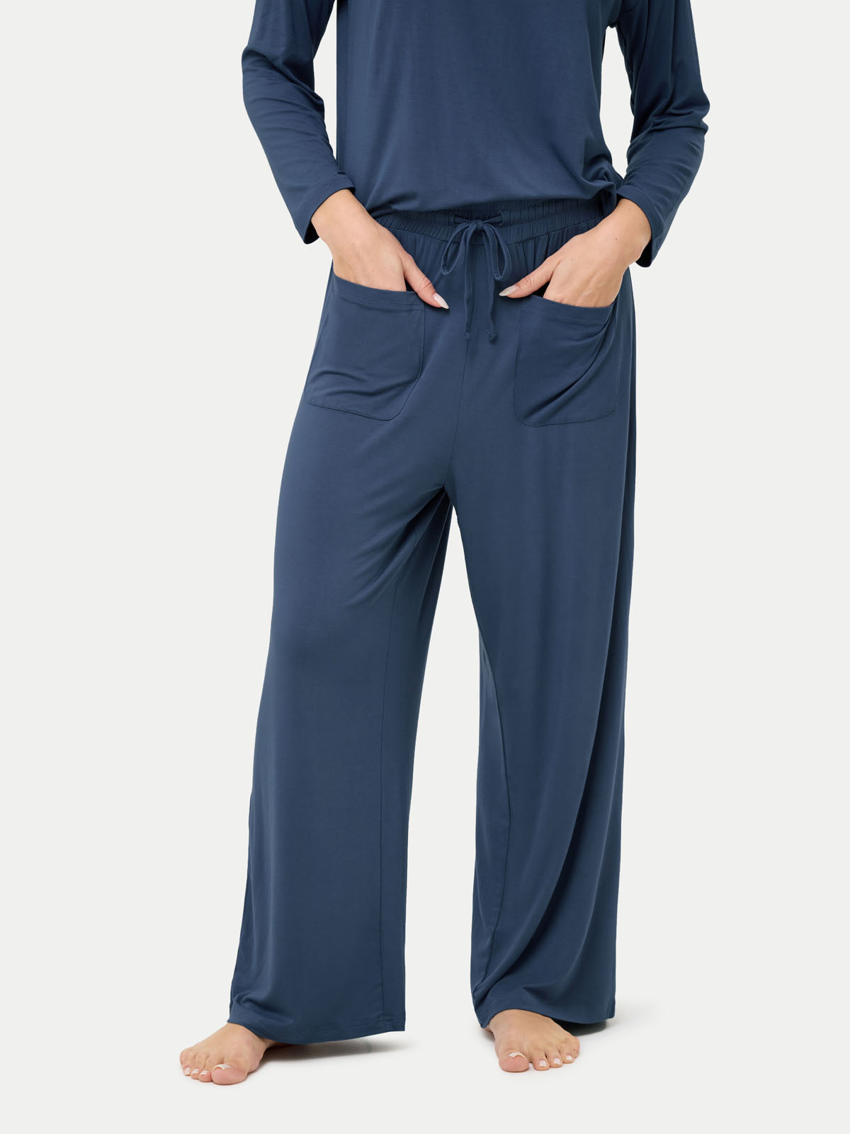 #color_blue ice / Barbara is 5′7″ wearing a size S