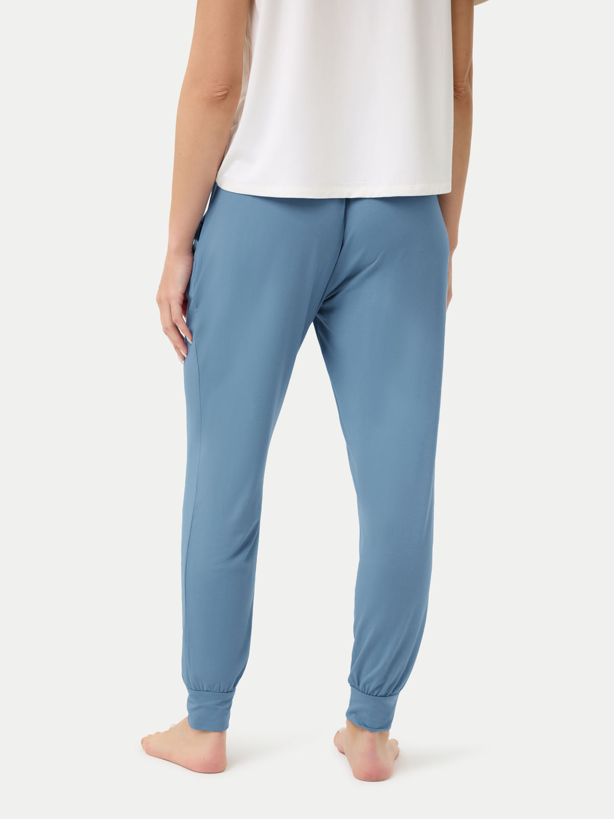 #color_coastal blue / Barbara is 5′7″ wearing a size S