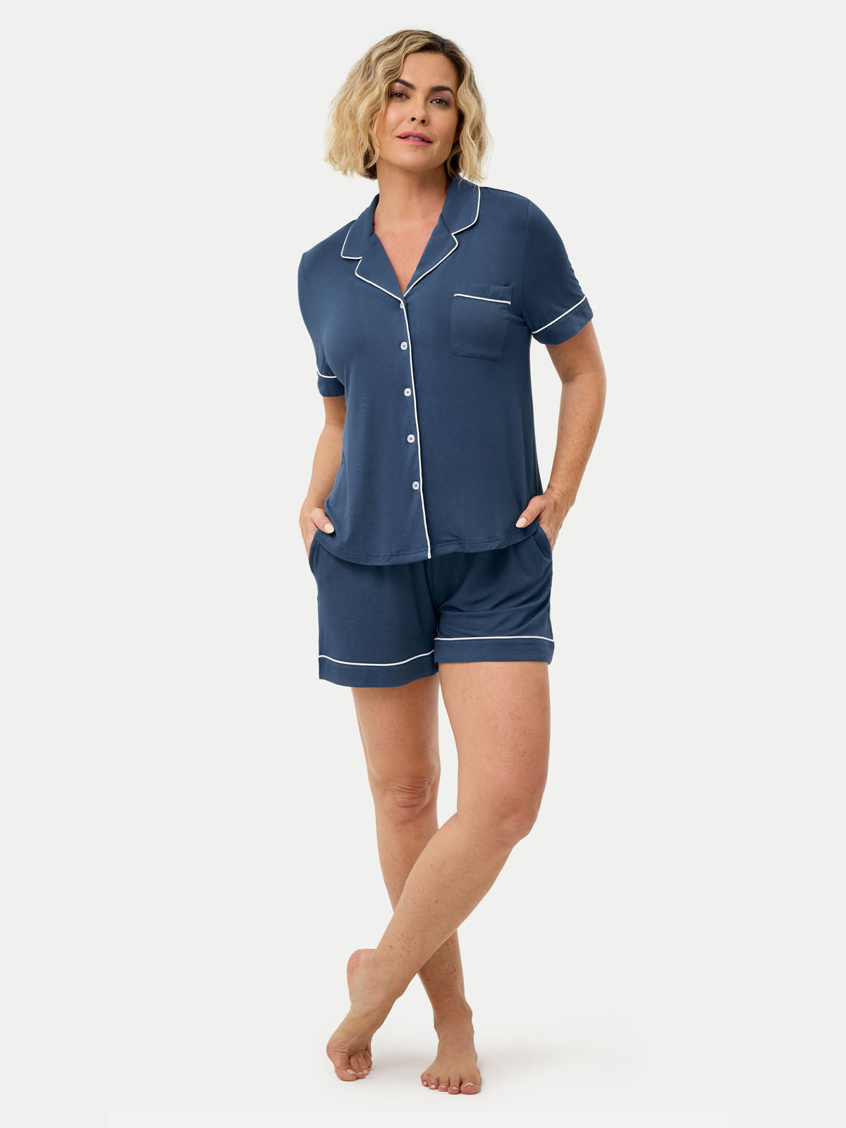 #color_ice blue / Fernanda is 5′8″ wearing a size S