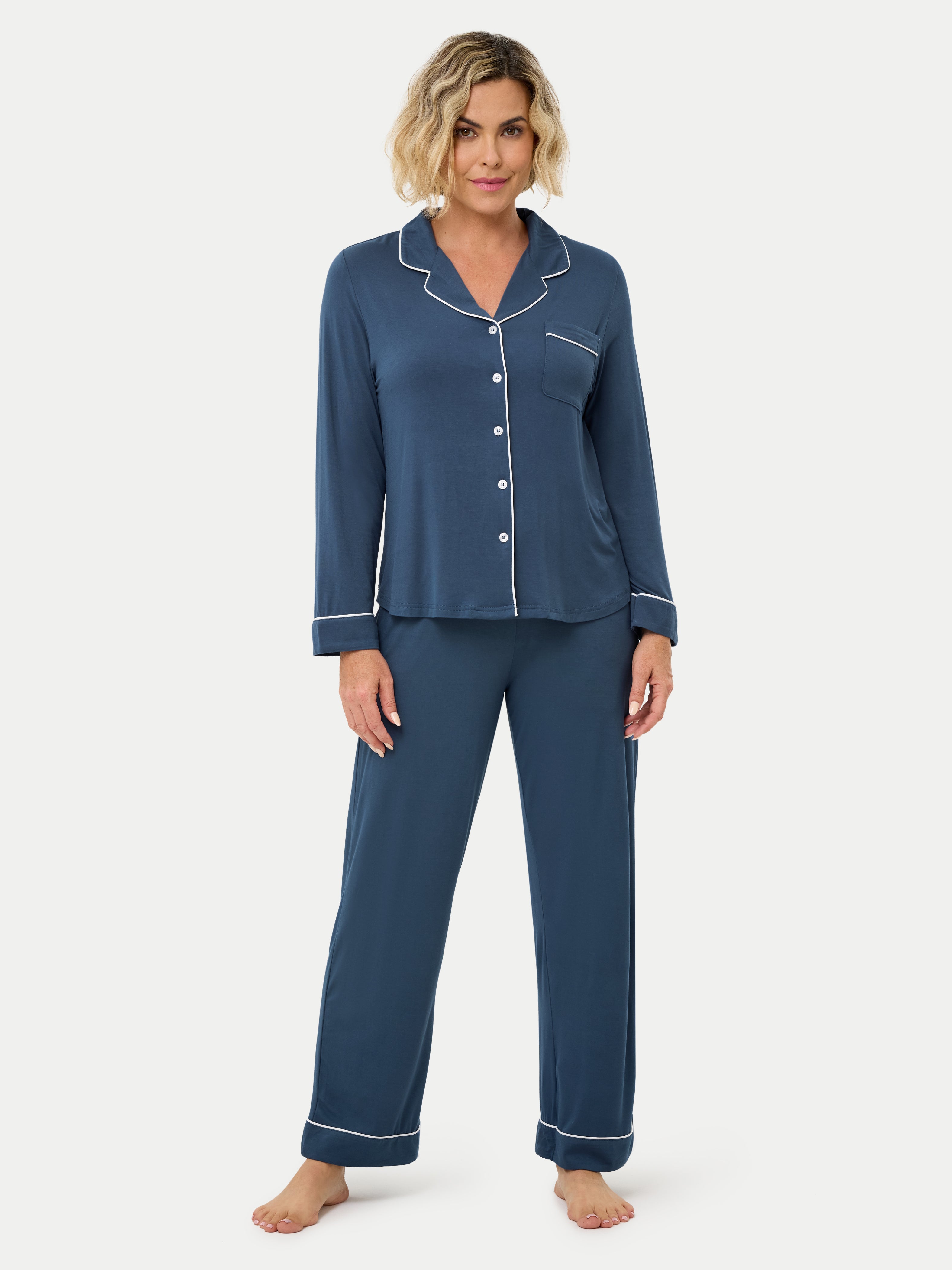 #color_blue ice / Fernanda is 5′8″ wearing a size S