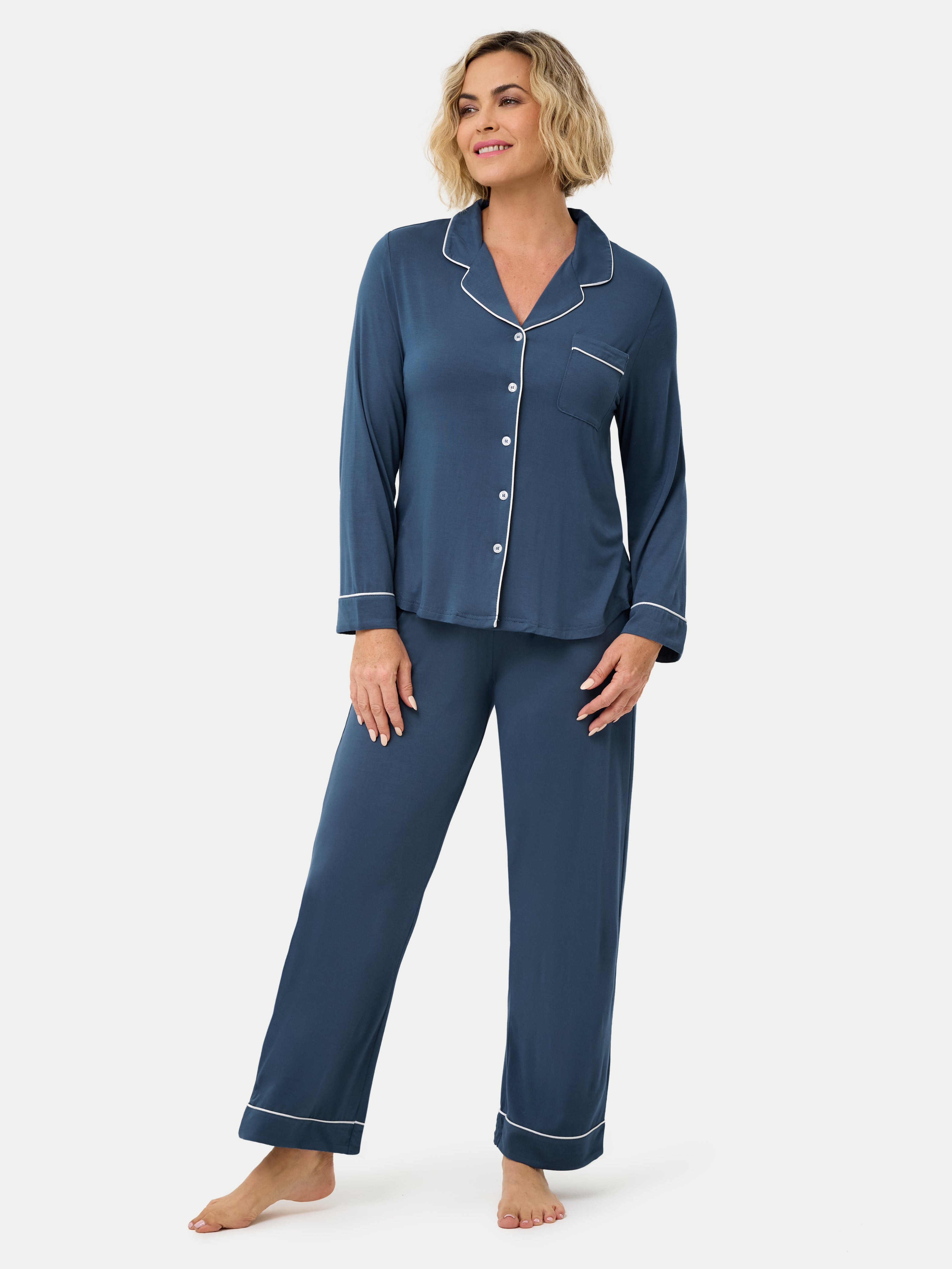 #color_blue ice / Fernanda is 5′8″ wearing a size S