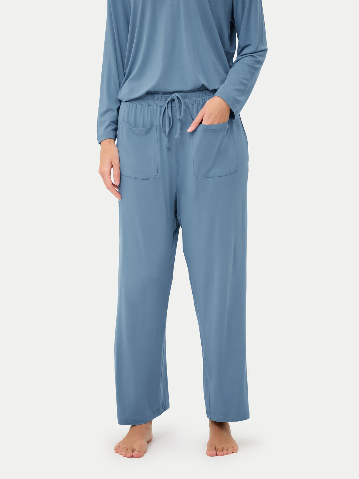 #color_coastal blue / Anna is 5′9″ wearing a size S