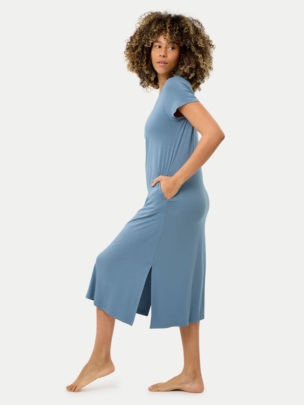 #color_coastal blue / Dayana is 5′9½″ wearing a size S