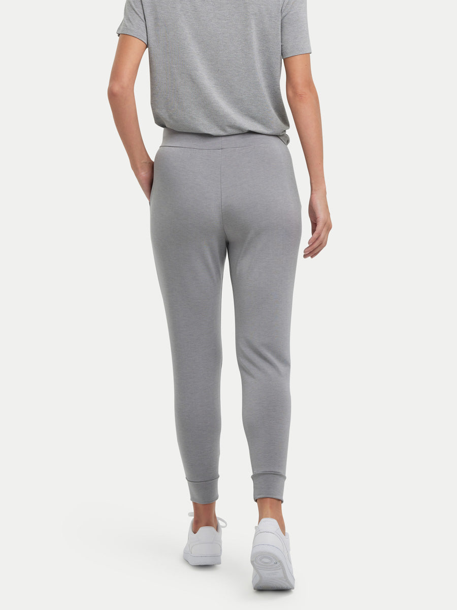 #color_heather gray / Julianne is 5′11″ wearing a size S