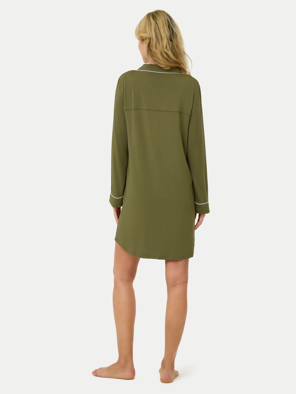 #color_sage green / Celina is 5'10½″ wearing a size S