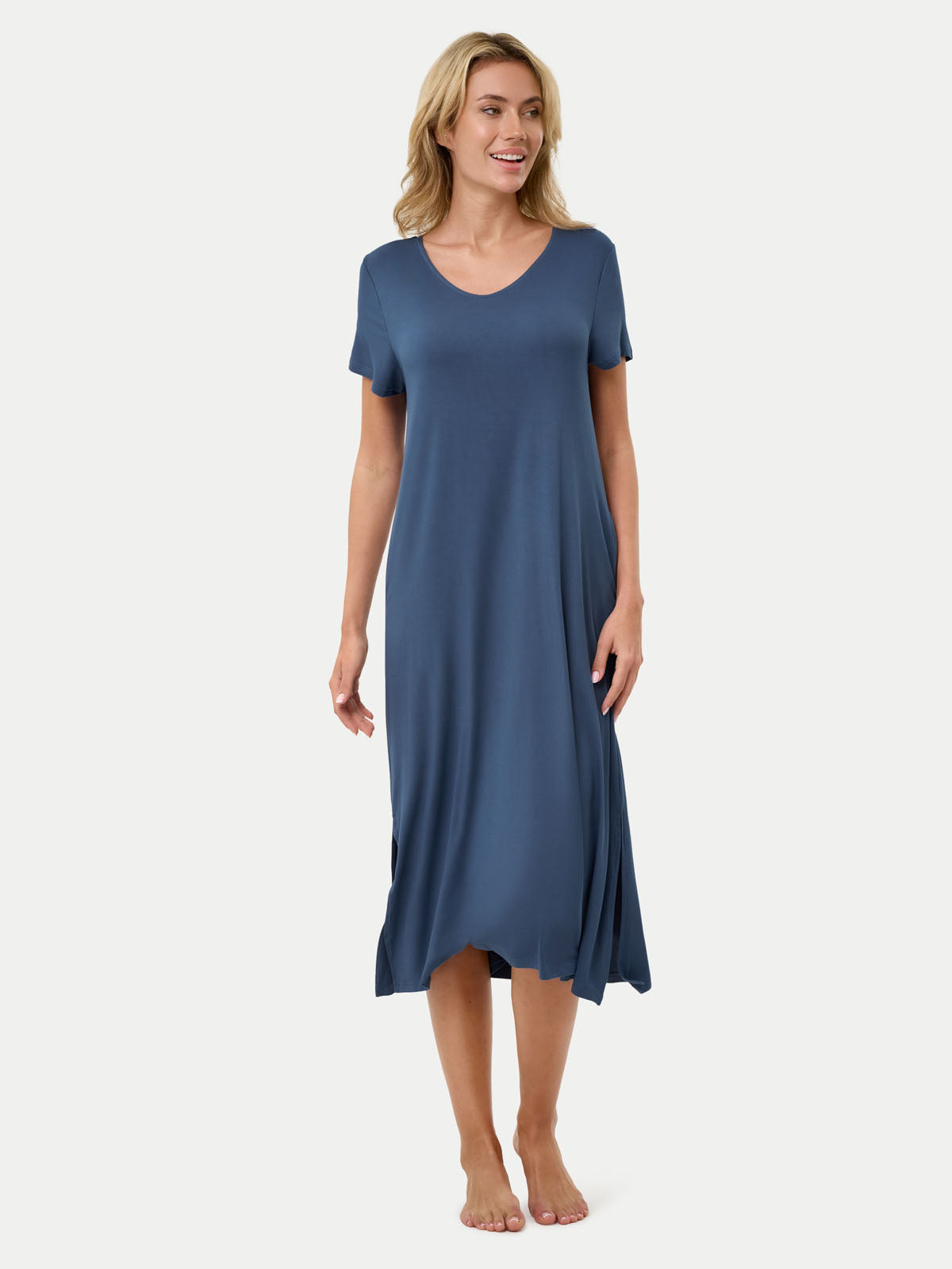 #color_blue ice / Celina is 5'10½″ wearing a size S