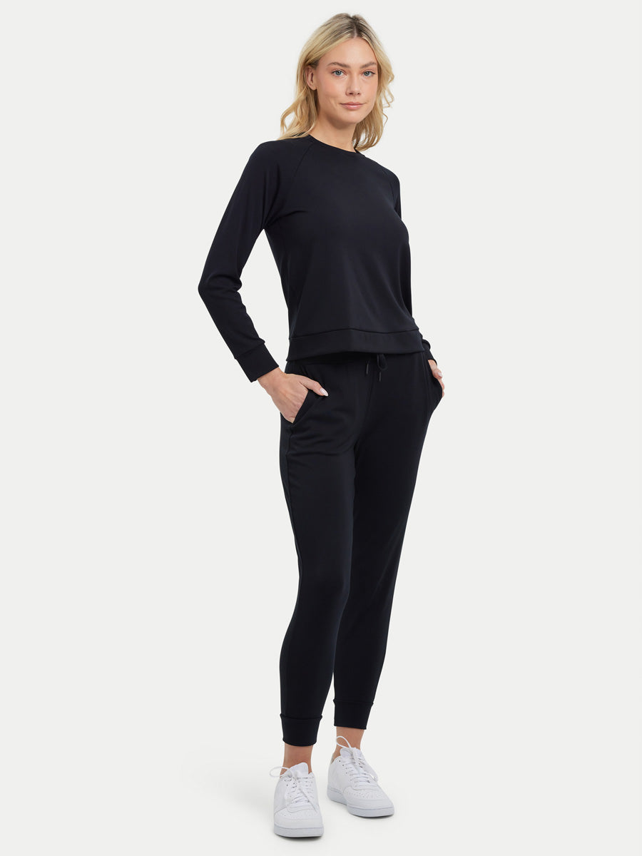 #color_black / Kristen is 5′11″ wearing a size S