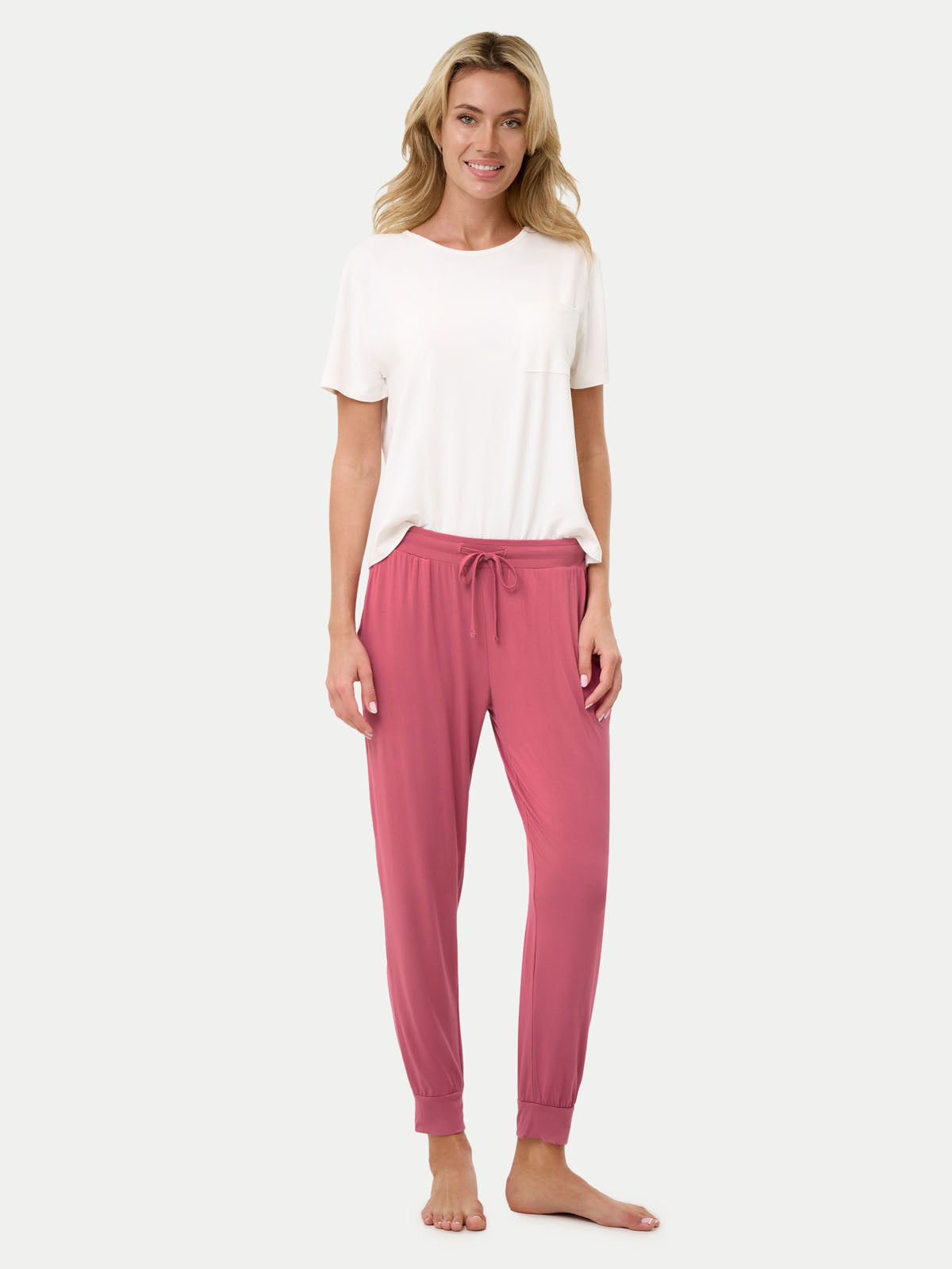 #color_rose wine / Celina is 5'10½″ wearing a size S