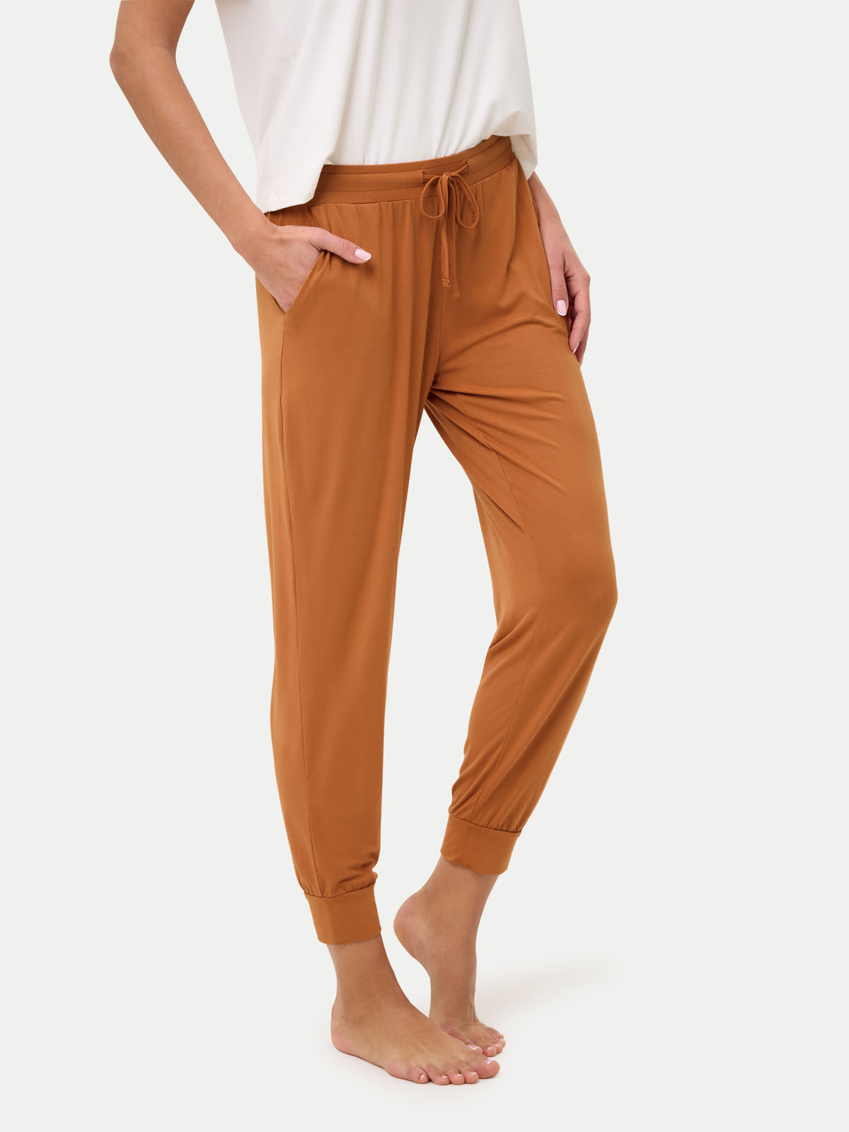 #color_amber brown / Celina is 5'10½″ wearing a size S