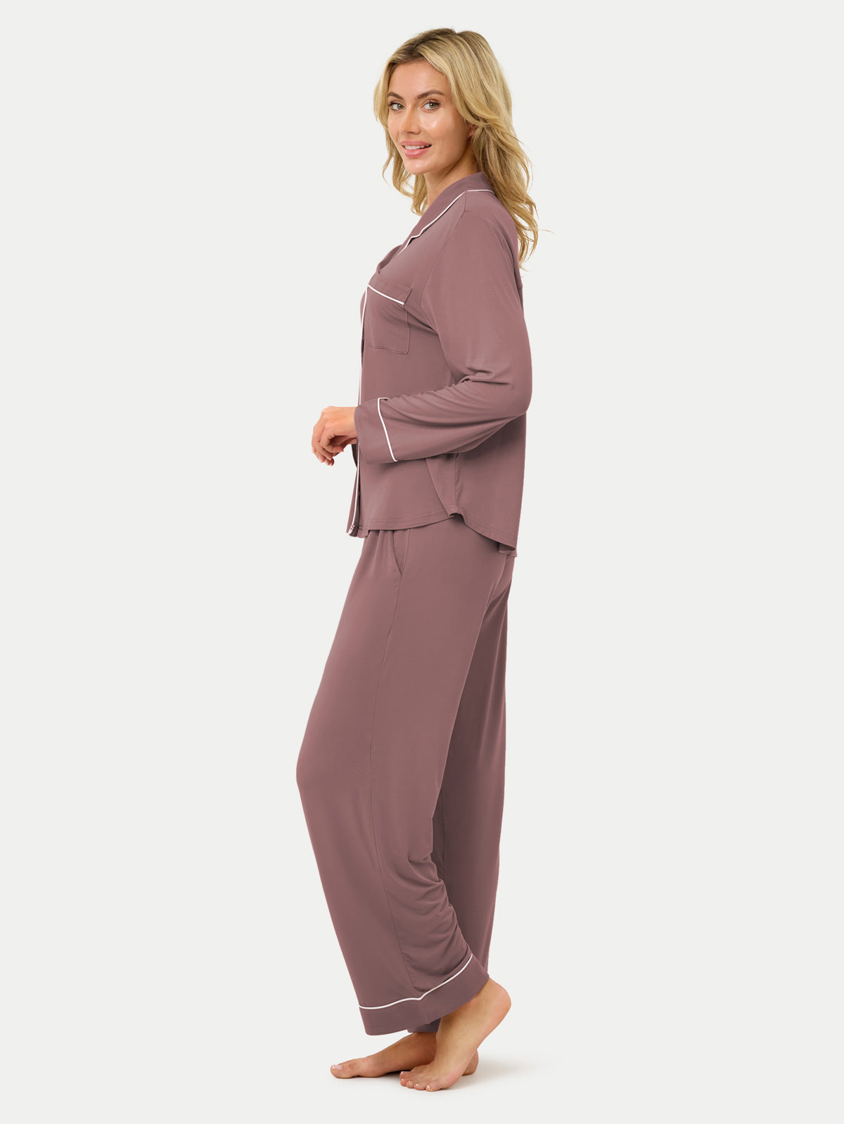 #color_mauve / Celina is 5'10½″ wearing a size S