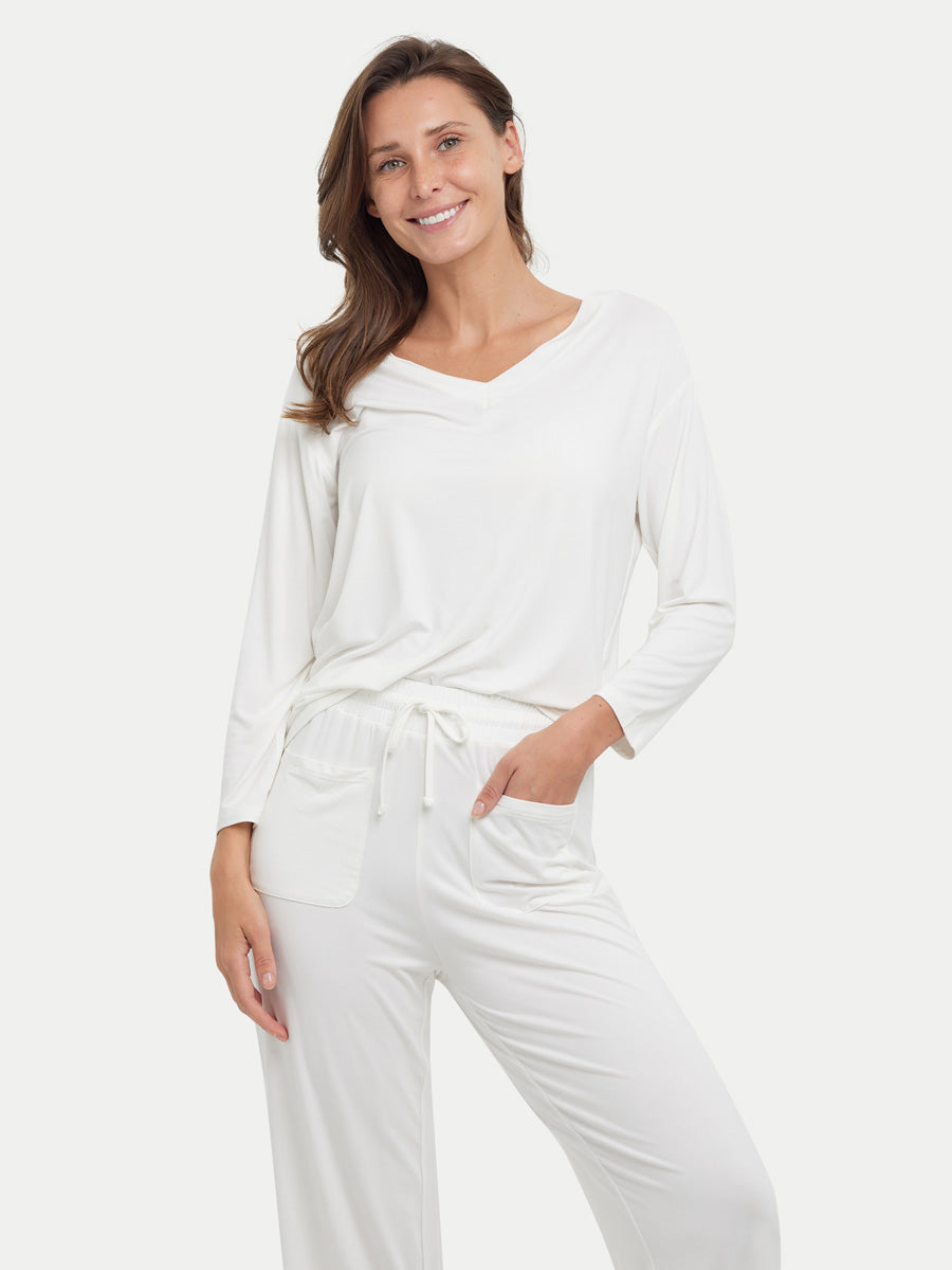 #color_white / Julianne is 5′11″ wearing a size S