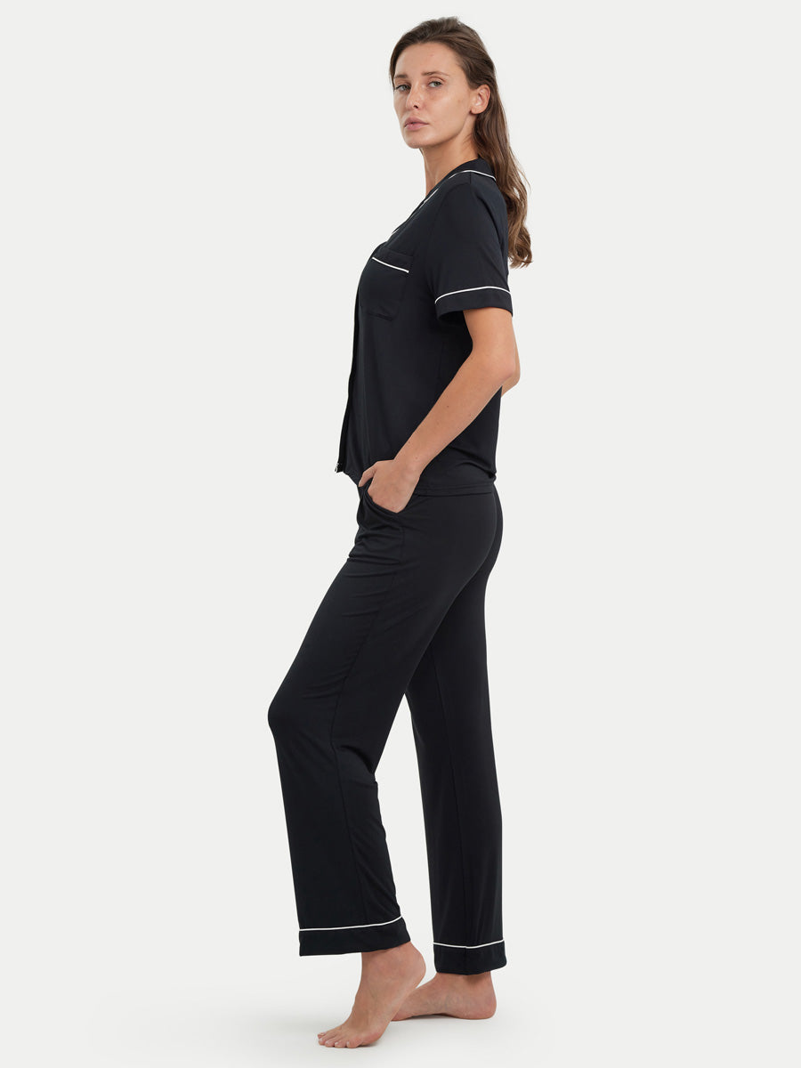 #color_black / Julianne is 5′11″ wearing a size S