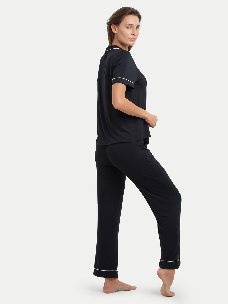 #color_black / Julianne is 5′11″ wearing a size S