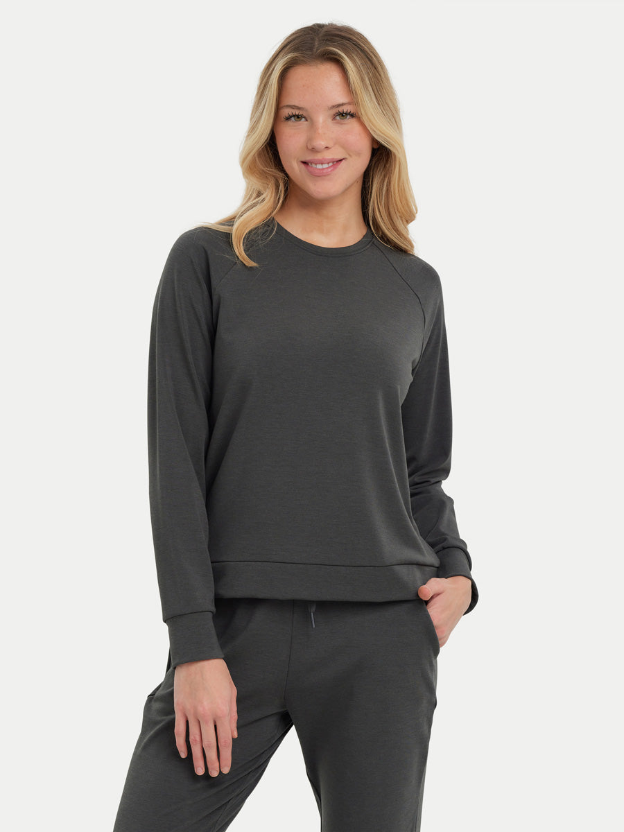 #color_charcoal / Hannah is 5′9″ wearing a size S