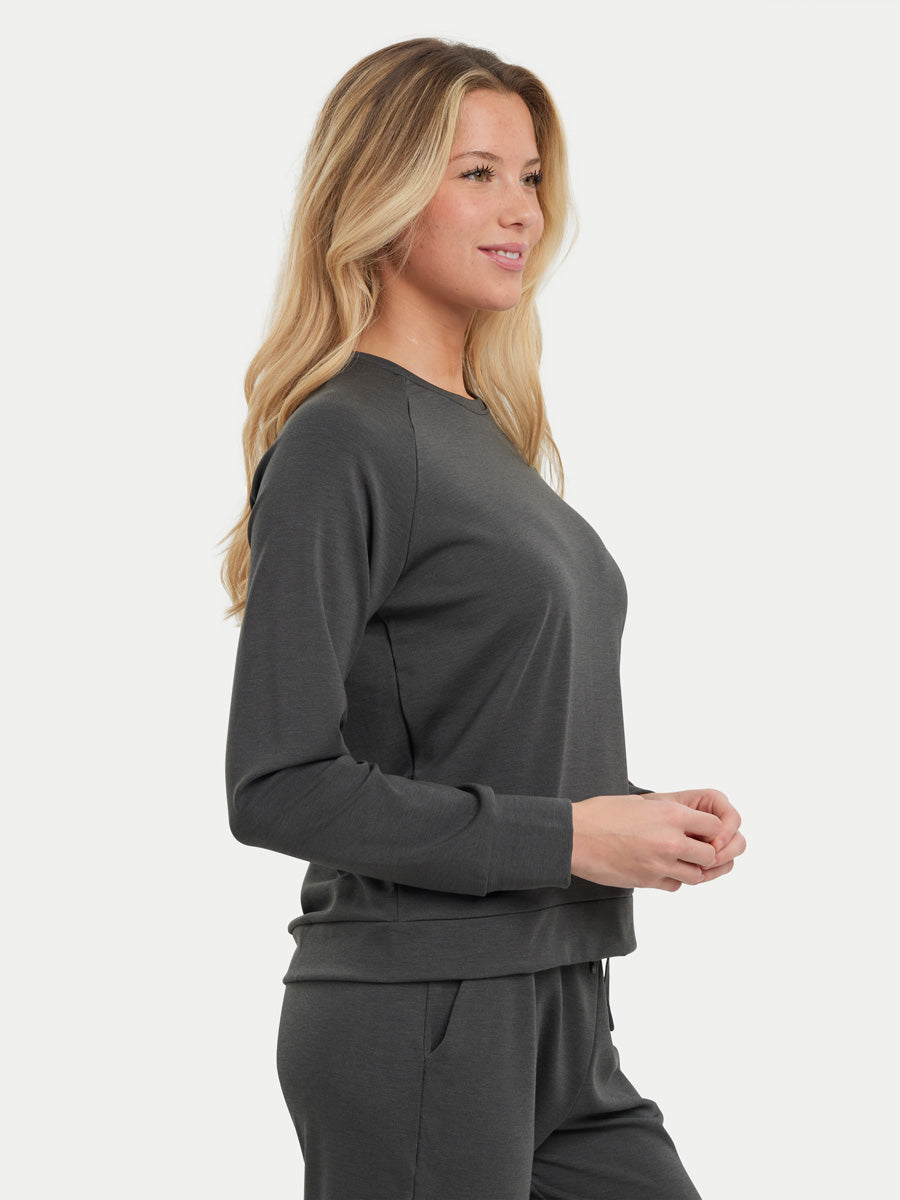 #color_charcoal / Hannah is 5′9″ wearing a size S