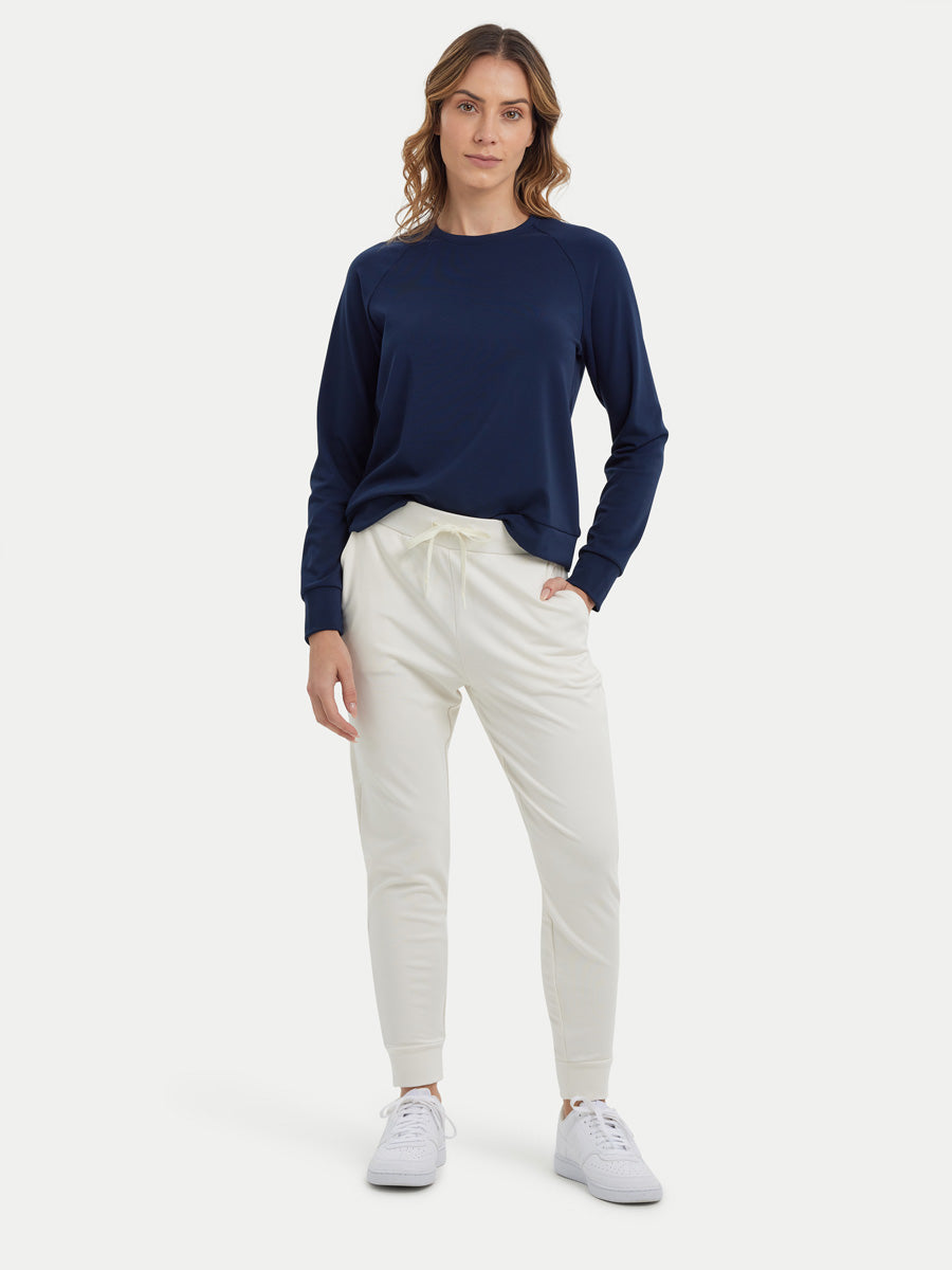 #color_white / Barbara is 5′7″ wearing a size S