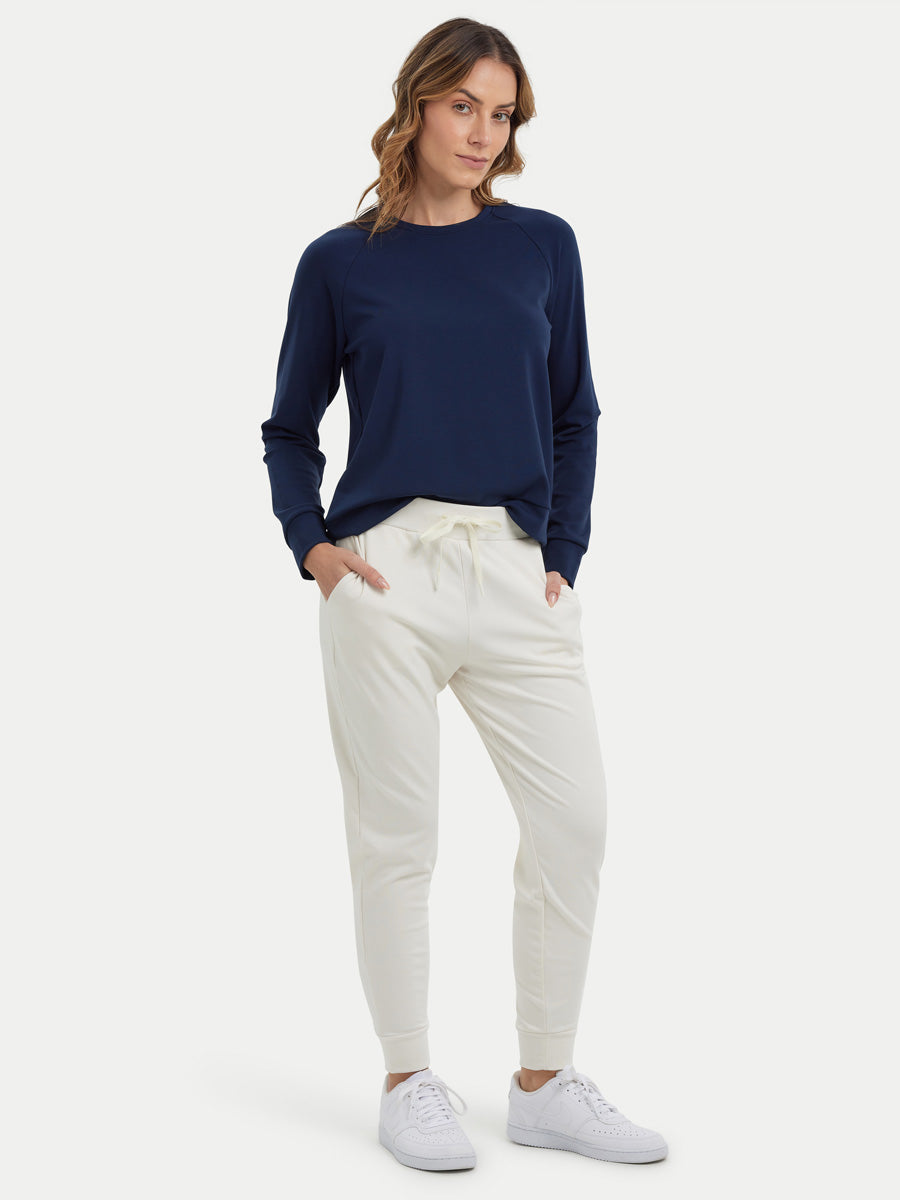 #color_white / Barbara is 5′7″ wearing a size S