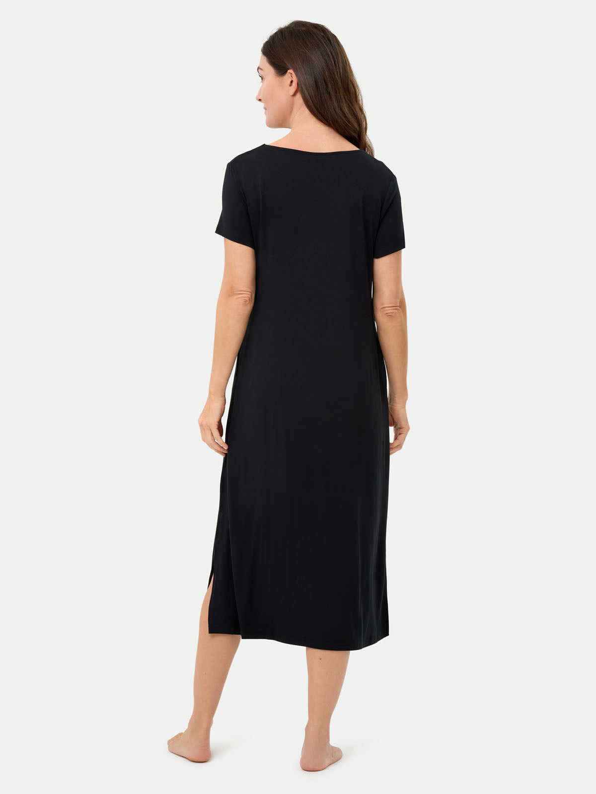 #color_black / Carlye is 5′8½″ wearing a size S