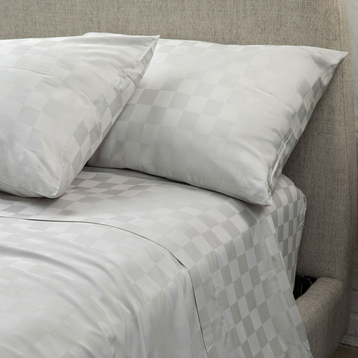 #color_gray checkers