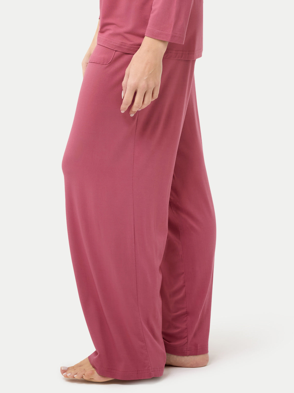 #color_rose wine / Barbara is 5′7″ wearing a size S