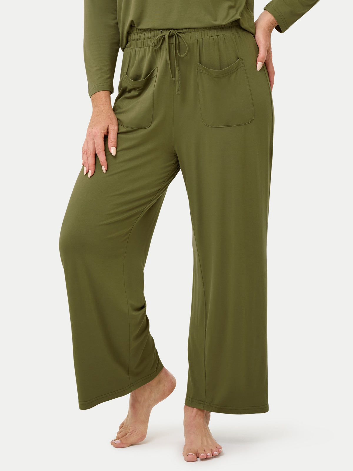 #color_sage green / Fernanda is 5′8″ wearing a size S