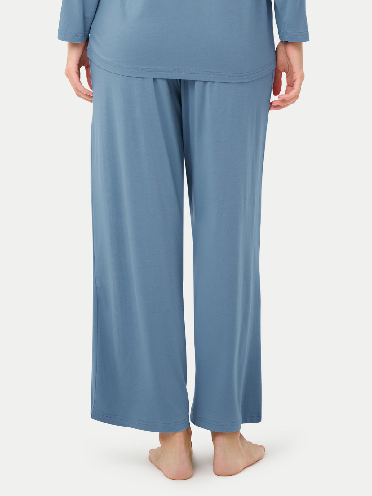 #color_coastal blue / Anna is 5′9″ wearing a size S