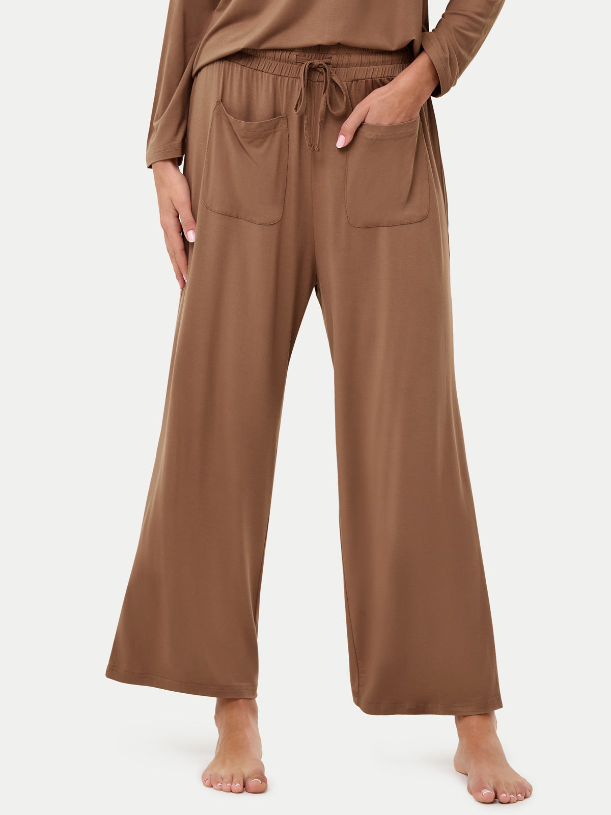 #color_acorn / Celina is 5'10½″ wearing a size S