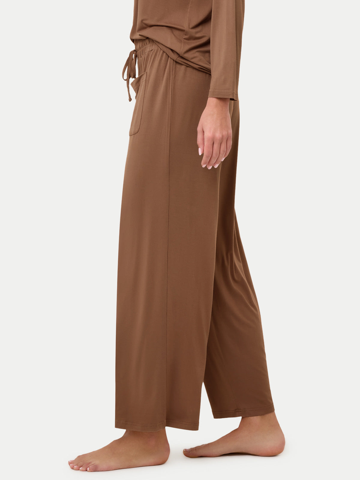 #color_acorn / Celina is 5'10½″ wearing a size S